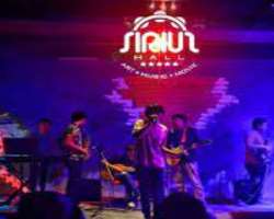 There is also a mini-concert hall known as Sirius Hall where you can enjoy the live music of local artists. The place is also available for organizing